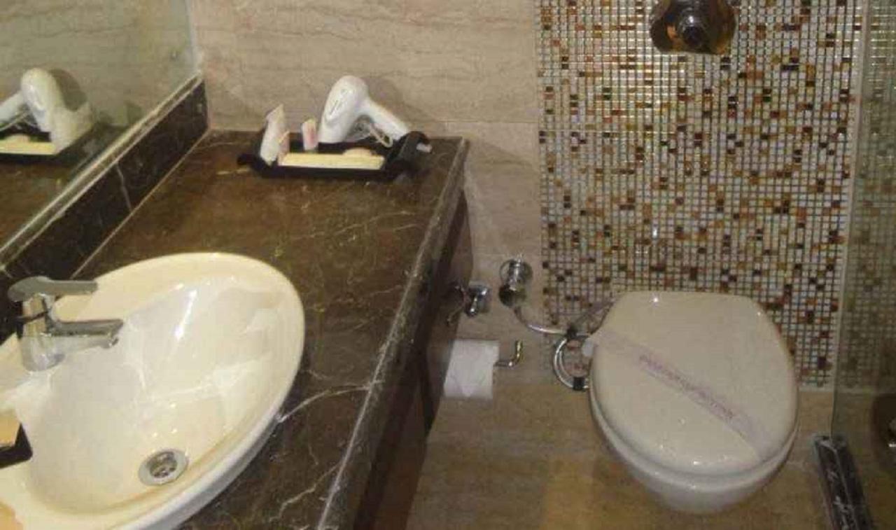 Hotel Bhubaneswari Classic Brahmapur エクステリア 写真